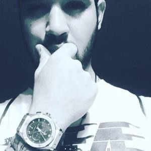 Meet your Posher, Alessandro